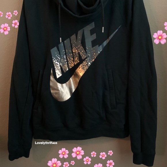 Nike Rally Funnel-Neck Metallic Logo Hoodie Size M - Picture 2 of 6